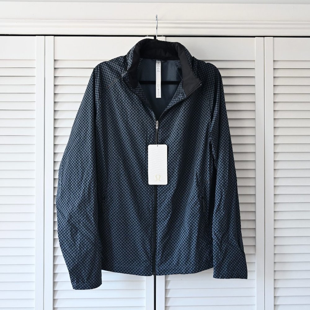 Lululemon Athletica NWT Surge Jacket Lightweight Running Jacket | Size Large